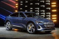 アウディの電動SUV『e-tron』に「スポーツバック」…ロサンゼルスモーターショー2019 画像