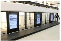 JR西日本が開口部を移動できるホームドアを開発へ…ドア位置や数が異なる車両に対応 画像