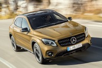 メルセデスベンツの最小SUV、『GLA』新型…12月11日デビューが決定 画像