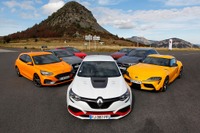 ルノー メガーヌ R.S. トロフィーR がスポーツカーオブザイヤー、スープラ 抑える…仏誌 画像
