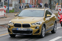 BMW X2、プラグインハイブリッド仕様の画像がリーク!2020年前半デビューか 画像