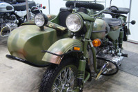 【東京モーターサイクルショー08】渋い、渋すぎる。ロシアのサイドカー 画像