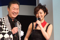 【写真蔵】上戸彩「かっこいい!」…スカイライナー 新型 画像