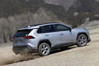 トヨタの攻めの姿勢、意欲を強く感じる RAV4…島下泰久【日本カーオブザイヤー2019-2020】 画像