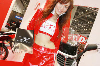 【東京モーターサイクルショー08】コンパニオン写真蔵…ロッソ 画像
