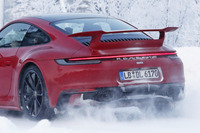 ポルシェ 911 に「GT3」風のウィング、これが新「エアロパッケージ」だ! 画像
