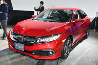 ホンダ シビック セダン/ハッチ 一部改良、デザイン変更&ホンダ センシング全車標準化…東京オートサロン2020 画像