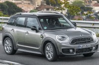 MINI世界販売、クロスオーバー PHV が28％増と好調　2019年 画像