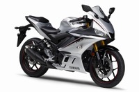 ヤマハ YZF-R3/R25、2020年モデル発売へ グラフィック一新 画像