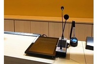 タイムズカーレンタル、対面型多言語音声翻訳機を順次導入 画像