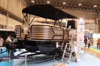 なぜかボートが展示されているヤマハのブース…ジャパンキャンピングカーショー2020 画像