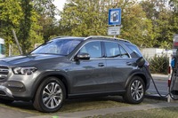 メルセデスベンツ GLE 新型にPHV、EVモード最大106km…欧州発売 画像