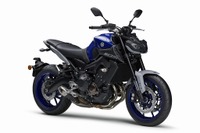 ヤマハ MT-09、新色ブルーを追加へ…YZF-R1とのリレーションカラー 画像