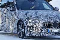 AMG Cクラス もついにハイブリッド化へ…開発車両は「C53」か 画像
