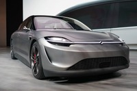ソニー初の自動車『VISION-S』、2020年度中の公道走行テストを目指す［動画］ 画像