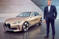 BMW、コンセプト i4 発表…縦長キドニーグリル採用の次世代EV［動画］ 画像