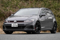【VW ゴルフGTI TCR 新型試乗】日常使いもOK!「能ある鷹」系ホットハッチ…中村孝仁 画像