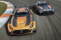 メルセデスAMG GT、「GT4」レーサーに改良新型…戦闘力向上 画像