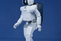 ホンダ『ASIMO』が就職! 入社式も!! 画像