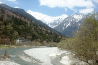 ヤマト×佐川が共同配送、上高地で開始へ CO2排出量を3割削減 画像