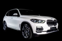BMW X5 に20周年記念車、内装はアルカンターラ…50台をイタリア限定発売 画像