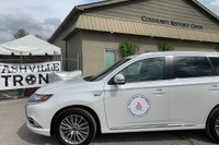 三菱 アウトランダー PHEV、米非営利団体に寄贈…新型コロナや竜巻の被災者を支援 画像