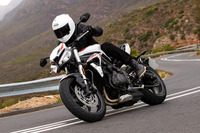 トライアンフ ストリートトリプルS 新型、5月9日発売 99万円 画像