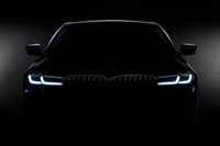 BMW 5シリーズツーリング 改良新型、デジタル発表へ 5月27日 画像