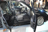【スバル エクシーガ 発表】180cm＋・90kg＋の記者がしっくりした運転席 画像