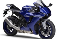 ヤマハ YZF-R1、BATTLAX レーシングストリートRS11 を新車装着 画像