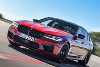 BMW M5 改良新型、625馬力ツインターボ搭載…欧州発表 画像