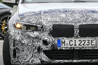 BMW 3シリーズ のフルEV版、最新プロトタイプを激写…キドニーグリルの形状は? 画像
