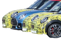 MINI クーパーS が大幅改良へ…スプリッター装備の攻撃的フロントマスクを激写! 画像