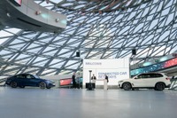 BMW、最新コネクトサービス搭載…7月生産分から欧州で 画像