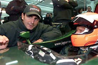 ニキ・ラウダが現代F1マシンを体験……現役復帰の見通し 画像