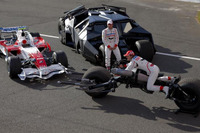 【トヨタF1】写真蔵…バットマンと合体 画像