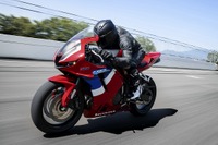 ホンダ CBR600RR 新型、スポーツ性能を追求…価格は160万6000円、9月25日発売 画像