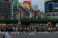 「Go To」開始1か月で420万人、自家用車で近距離の宿泊旅行が増加［新聞ウォッチ］ 画像