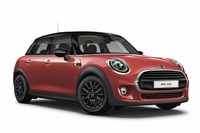 MINI 5ドア、限定車「ローズウッドエディション」発売…情熱的なレッドボディにブラックルーフ 画像
