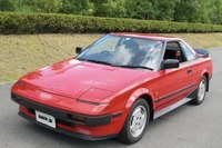 トヨタの新型ミドシップスポーツは1000万円級 開発計画が発覚 画像