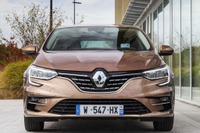 ルノー メガーヌ 改良新型、表情変化…欧州発売 画像