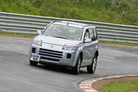 日産 X-TRAIL FCV…ニュルで燃料電池車の最速ラップ記録 画像