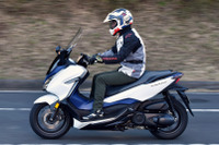 【ホンダ フォルツァ 試乗】脱ビグスク宣言!大人になったアナタへ…青木タカオ 画像