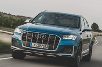 アウディ SQ7 改良新型、507馬力のガソリンターボ搭載車を設定…今秋欧州発売へ 画像