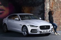 ジャガー XE、48Vマイルドハイブリッド採用…2021年型を欧州発表 画像