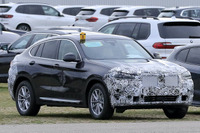 BMW X4 Mパフォーマンス 改良新型を初スクープ！室内外を大刷新へ 画像
