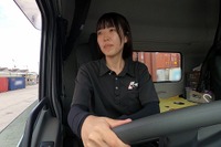 全長16メートルのトレーラーを操る「トラガール」、超難関テクニックに挑戦 画像