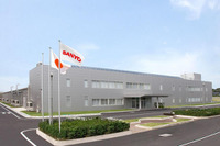 三洋電機、太陽電池モジュール化工場が稼動　滋賀 画像