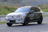 BMW X3M 改良新型がニュル初疾走!コックピットの進化に注目 画像