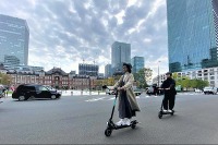 電動キックボードで公道走行…実証実験開始 政府認可、東京都心で 画像